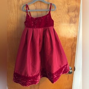 ✨GAP Girls XS (4-5) Red Formal Dress with Velvet detail